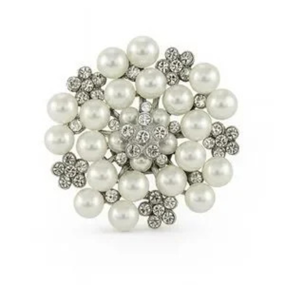 Elegant Pearl and Crystal Brooch